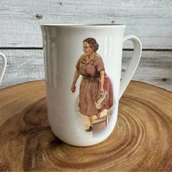 Set of 4 - Co-op 75th Anniversary Mugs, 1914 -1989, ‘Right From The Start’ - Picture 5 of 9